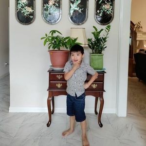 Meet your Posher, Hoang